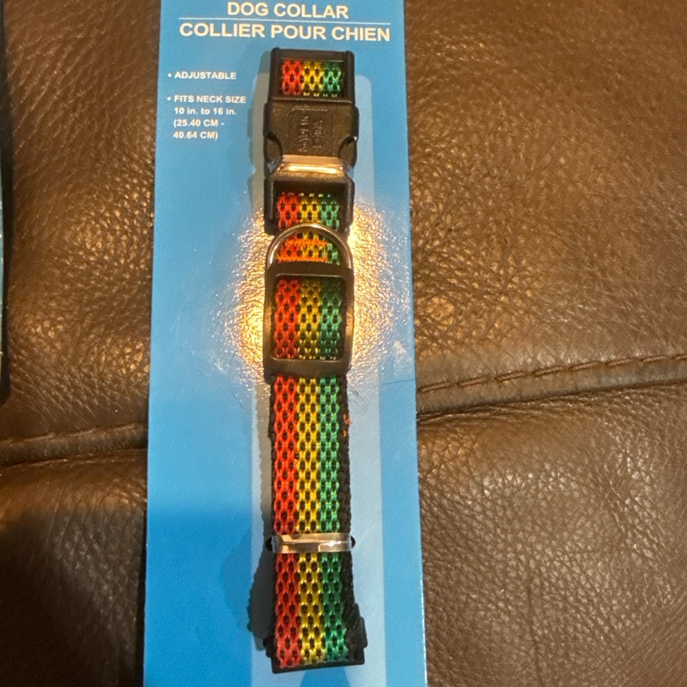 New dog collar. Adjustable, fits neck size 10-16 inches.
